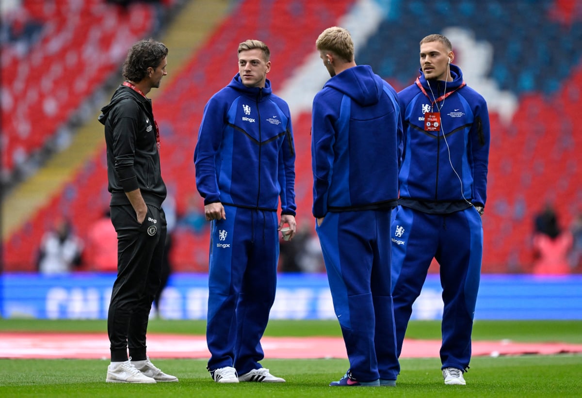 Chelsea players on the Wembley pitch.