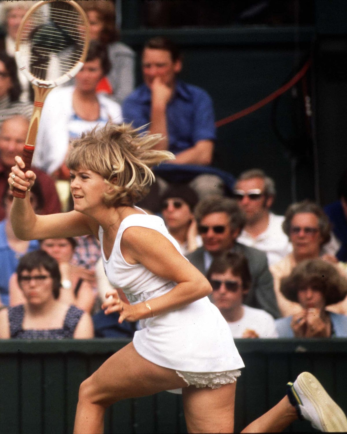 Sue Barker returns the ball during her 1977 Wimbledon semi-final loss to Betty Stöve