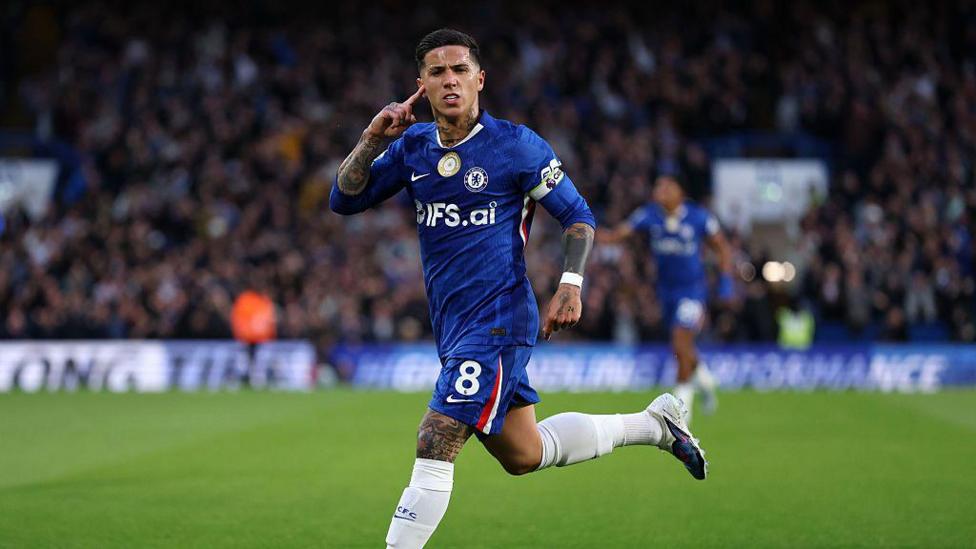 Enzo Fernandez celebrates