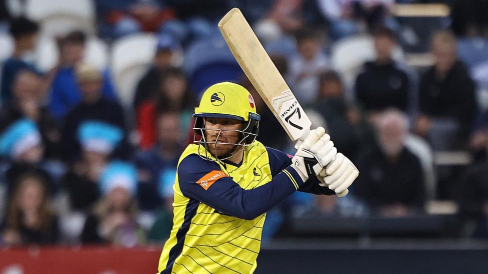 Hampshire's Liam Dawson