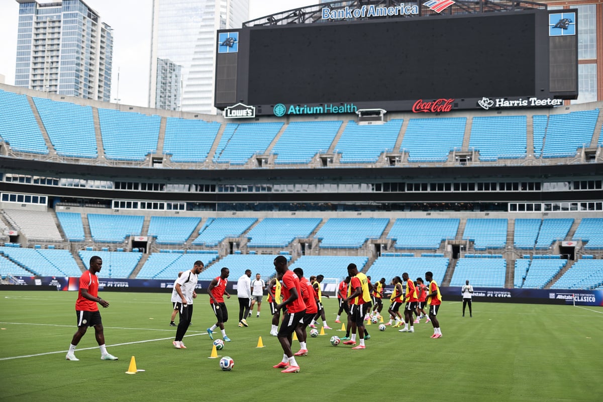 Players of Senegal warm up during the training session one day ahead of the friendly match between Senegal and United States at Bank of America Stadium on May 30, 2026 in Charlotte, North Carolina. (Photo by Omar Vega/)
