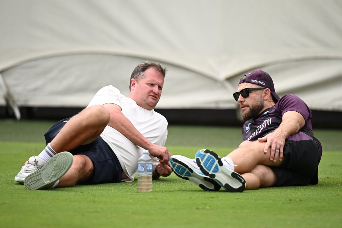 The England head coach, Brendon McCullum (right), speaks with the men’s team director Rob Key during a training session at SCG in January this year