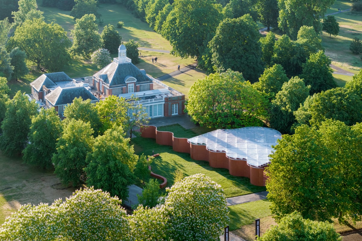 Aerial view of the Serpentine pavilion’s snakelike wall.