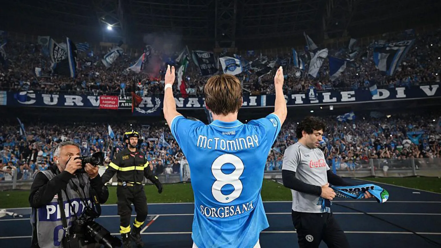  Scott McTominay in front of the Napoli fans on the night the team won Serie A in 2025