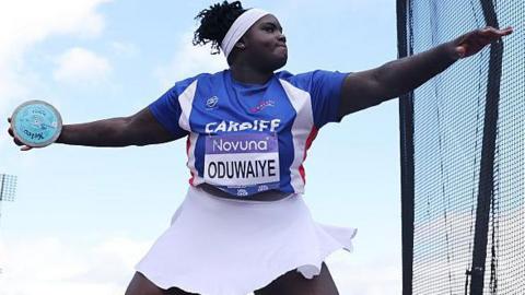 Funmi Oduwaiye competes in the discus at the 2025 UK Athletics Championships.
