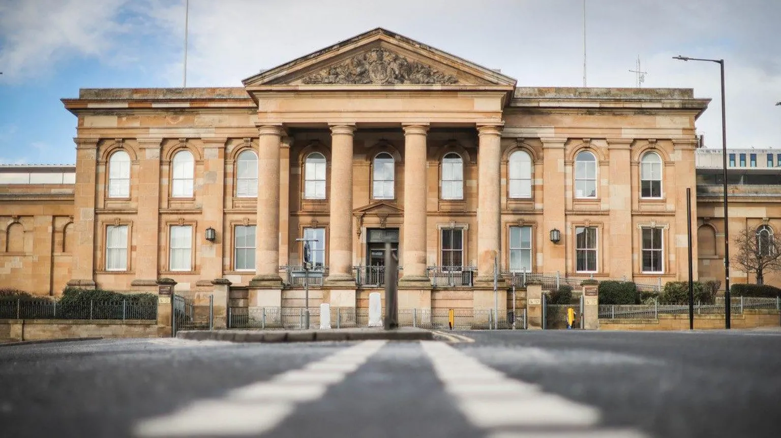 The exterior of Dundee Sheriff Court