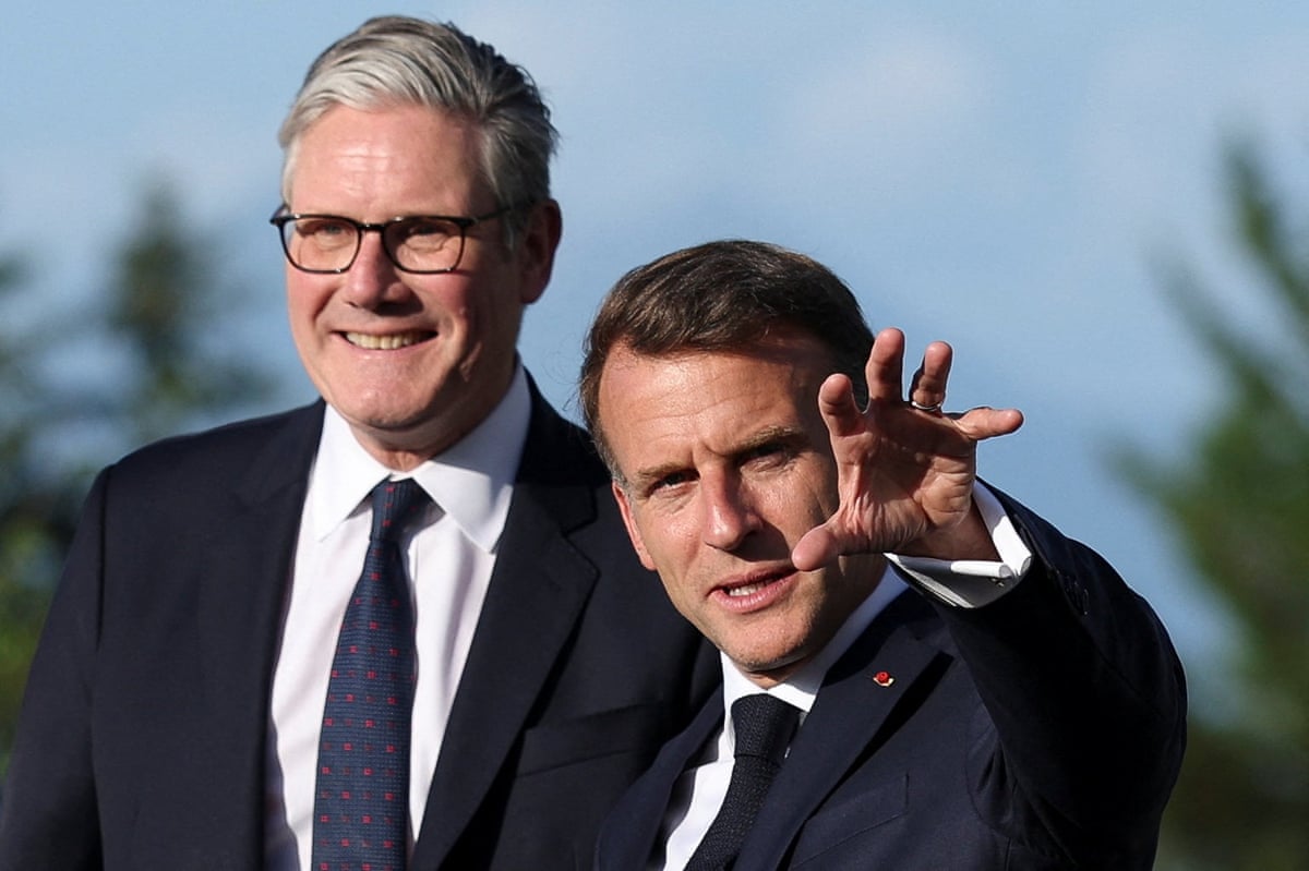 Keir Starmer with Emmanuel Macron, the French president.
