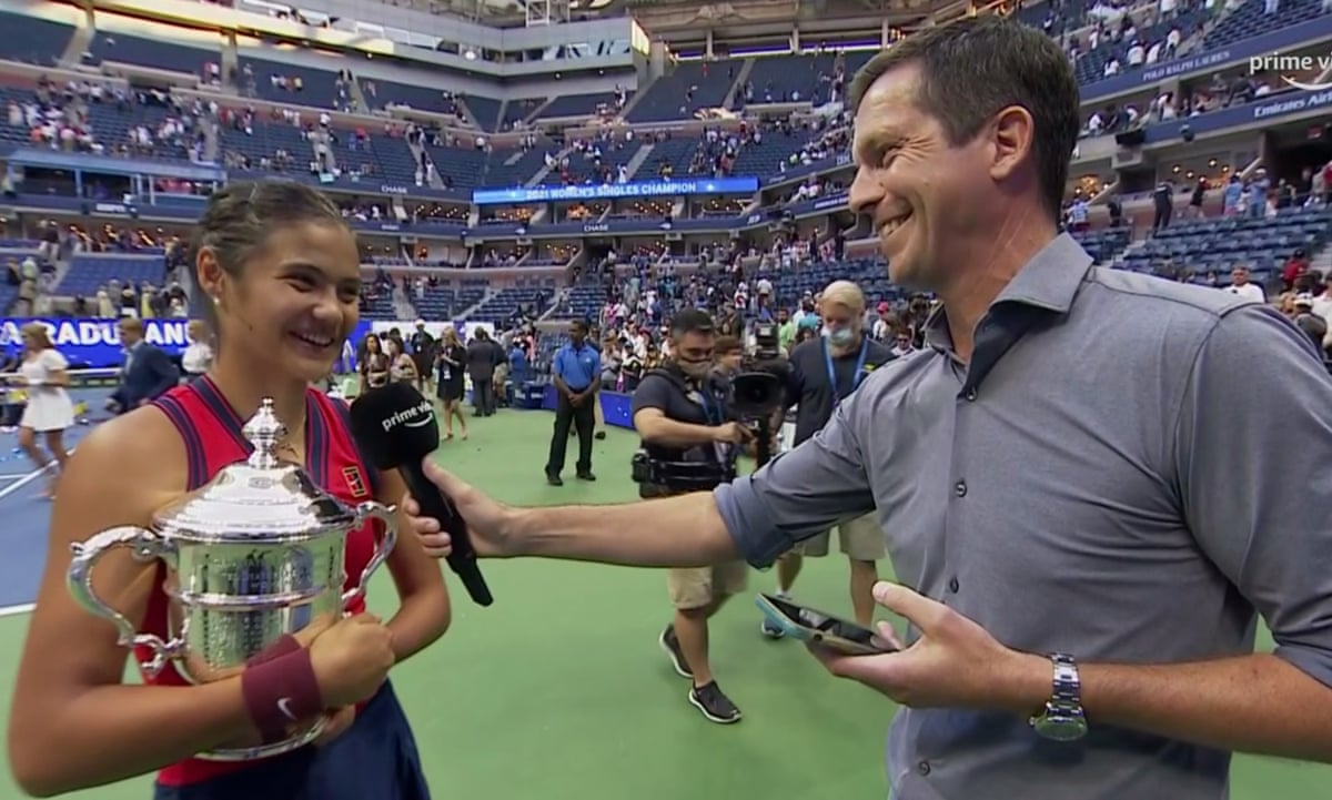 Emma Raducanu is interviewed by Tim Henman after her US Open final victory