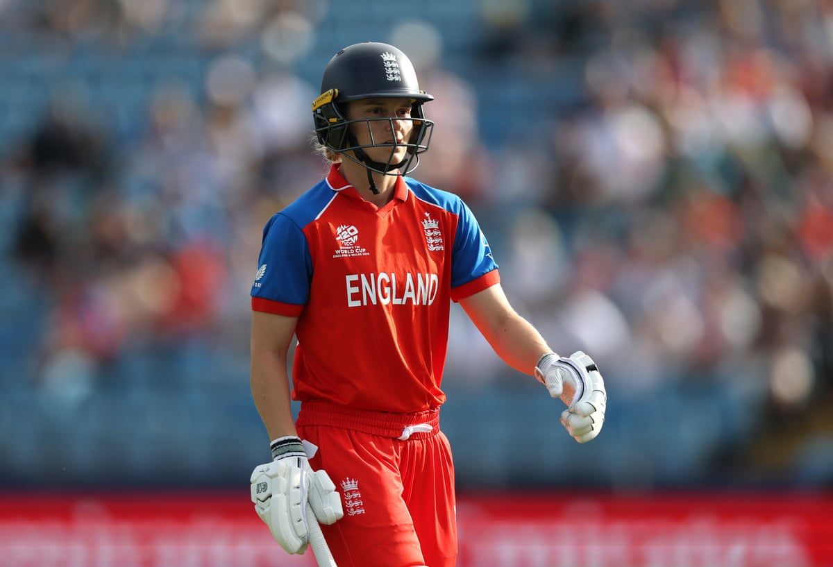 Not a great start for England as Amy Jones is gone in the first over.
