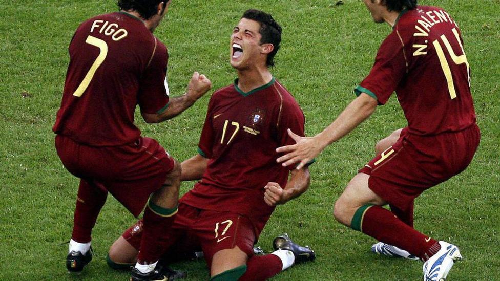 Cristiano Ronaldo celebrates