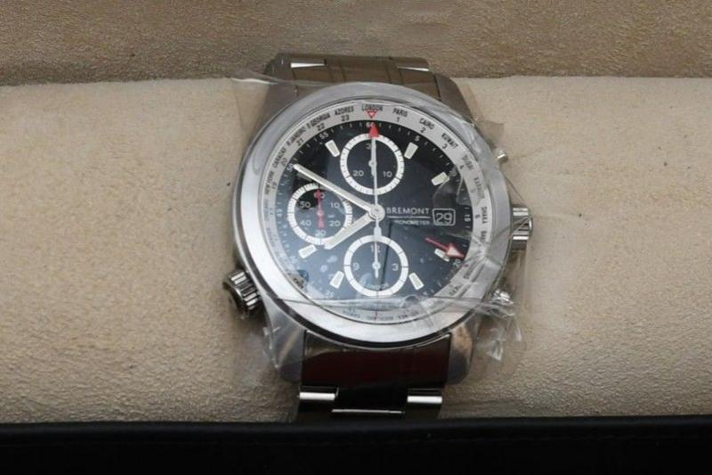 Crown photograph of a luxury watch.