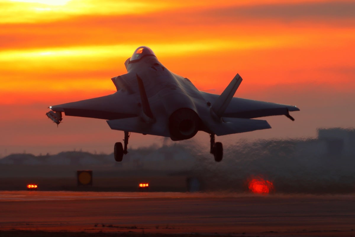 An F-35A landing at RAF Lakenheath.
