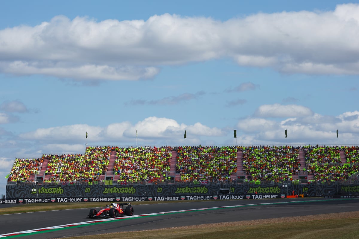 Lewis Hamilton on his way to third place on the grid