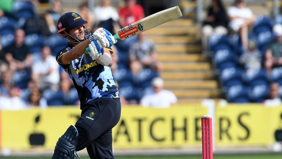Will Smale of Glamorgan batting against Worcestershire