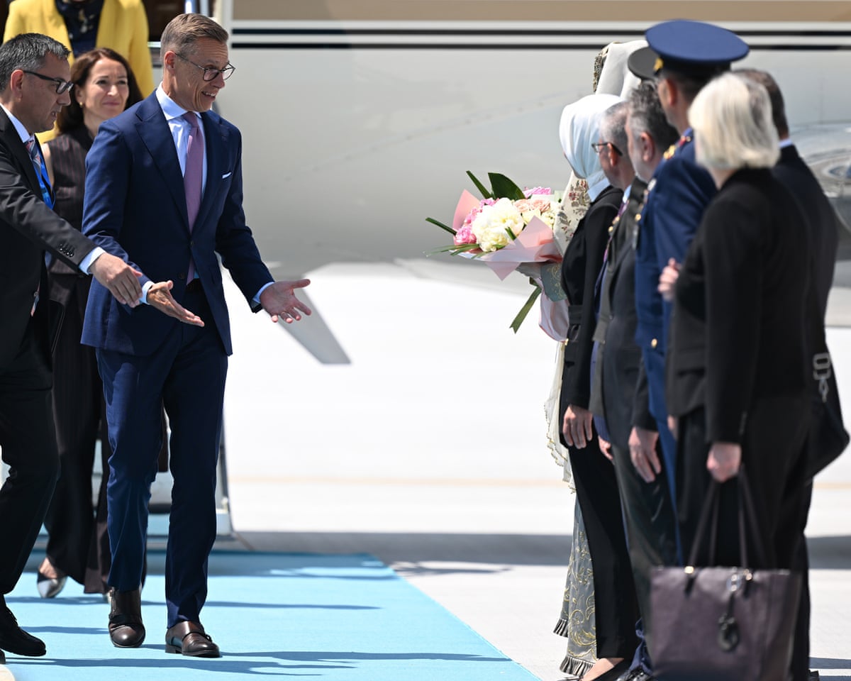 President of Finland Alexander Stubb is welcomed by the Turkish Minister of Family and Social Services Mahinur Özdemir Göktaş at Ankara Airport.