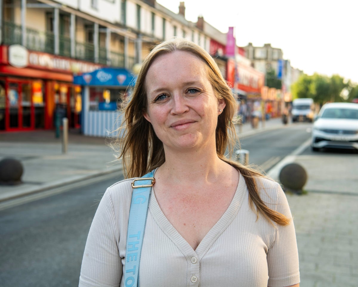 Zoe Waters.