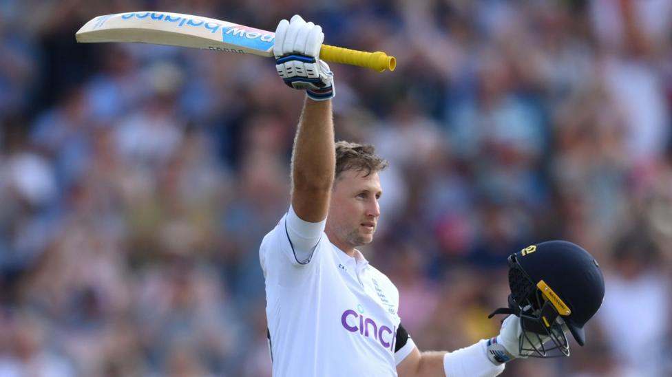 Joe Root raising his bat to the crowd after reaching his hundred against Australia at Edgbaston in 2023