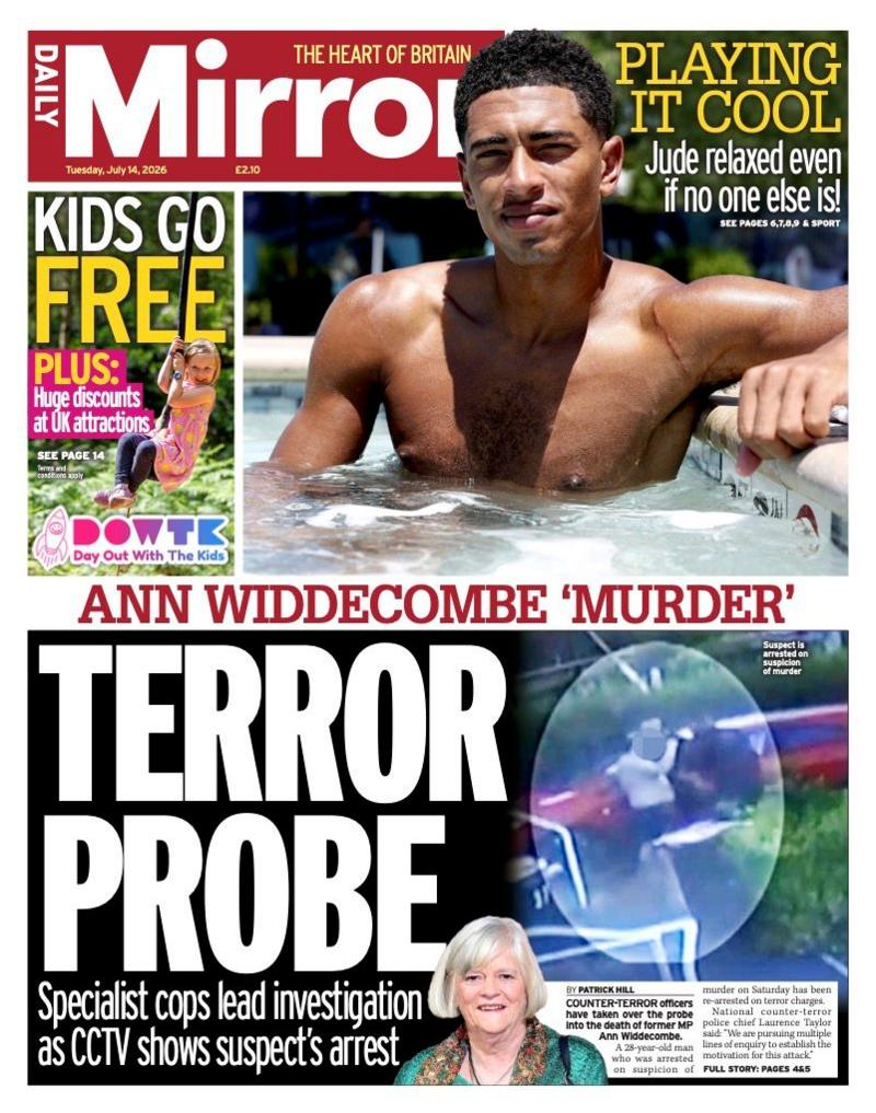 The headline on the front page of the Daily Mirror reads: “Terror probe”.