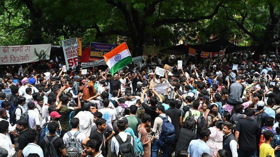 Crowds of supporters of the Cockroach Janta Party (CJP) gather at Jantar Mantar to rejoin the ongoing protest on July 22, 2026 in New Delhi, India.