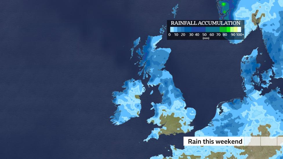 A map showing forecast rain amounts this weekend, with western Scotland seing the most, and nothing for large parts of central southern England