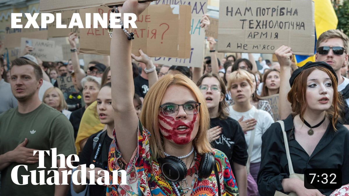 Why Ukrainians are protesting against Zelenskyy's dismissal of defence minister – video