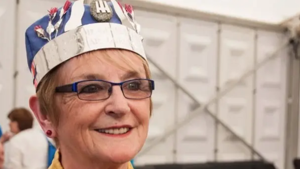 Manon Rhys, enillydd y Goron Eisteddfod Genedlaethol Meifod, 2015