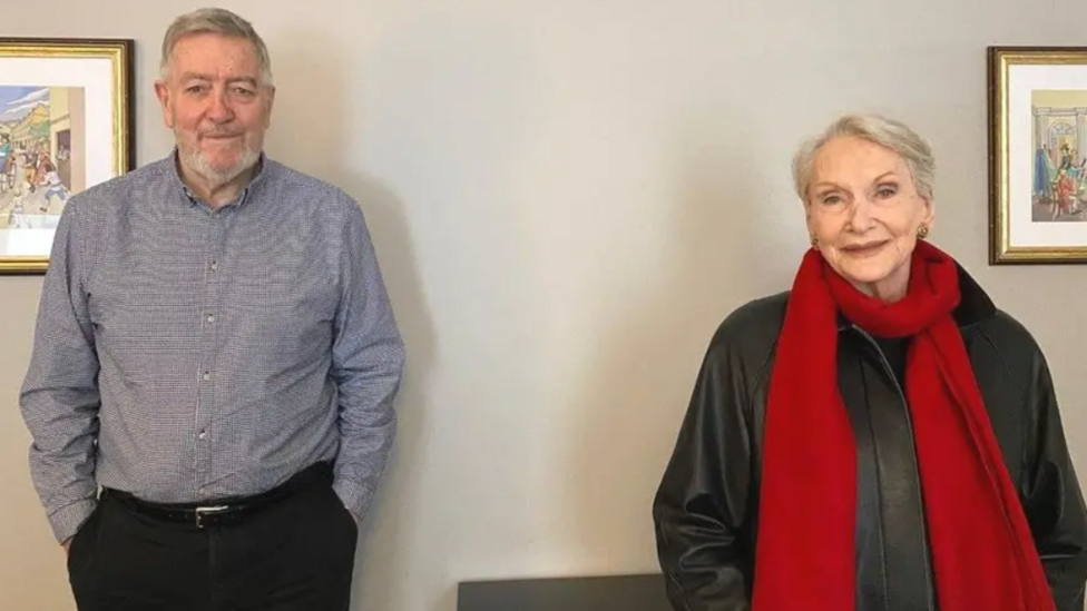 Hywel Gwynfryn a Siân Phillips ar ddiwrnod y cyfweliad