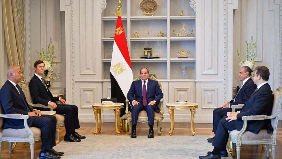 Egyptian President Abdel Fattah el-Sisi discuss developments in the Middle East with Jared Kushner,