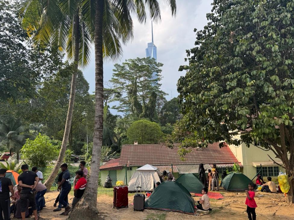 Rohingya refugees set up tents outside the UN's refugee agency in Kuala Lumpur