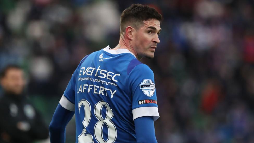 Kyle Lafferty in action for Linfield